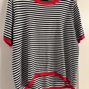 Chic Striped Short Sleeve Tee with Red Trim